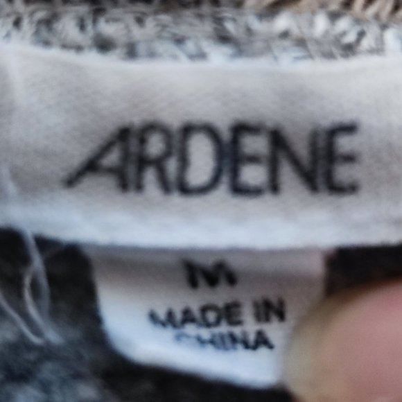 Ardene turtleneck sweater with kangaroo pocket women's size M - Picture 5 of 7